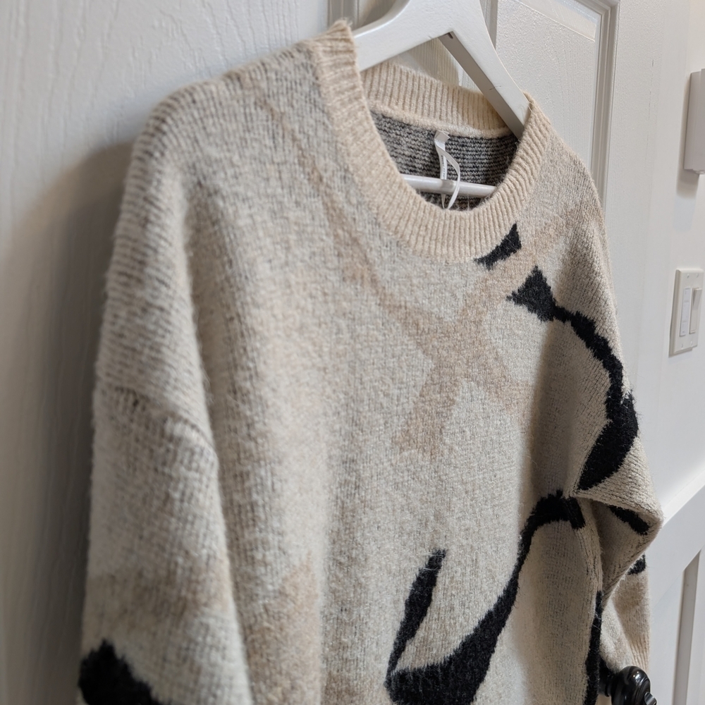 Dreamers Abstract Sweater Dress - Picture 2 of 6